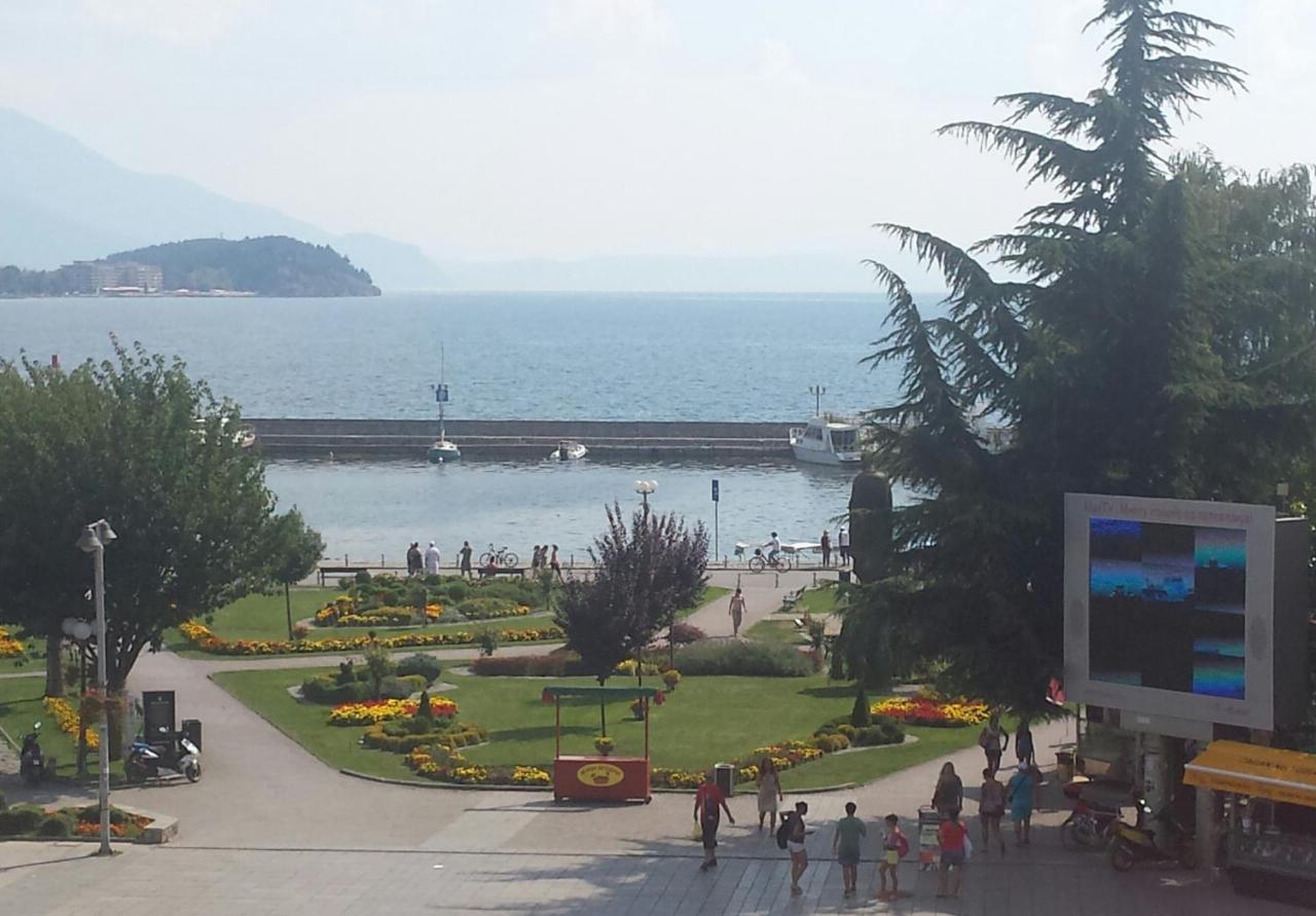 Guest House Ginek Ohrida Exterior foto